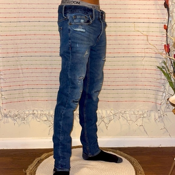 ❗️🎉HOST PICK❗️Old Navy Flex Slim Fit Plaid Ted Patch Distressed Jeans - Picture 2 of 9